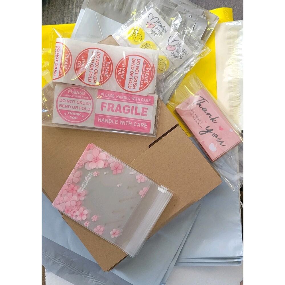 Reseller Shipping Supplies Bundle of 195 Pcs. Poly Mailers/ Boxes/ Stickers New - Picture 5 of 15